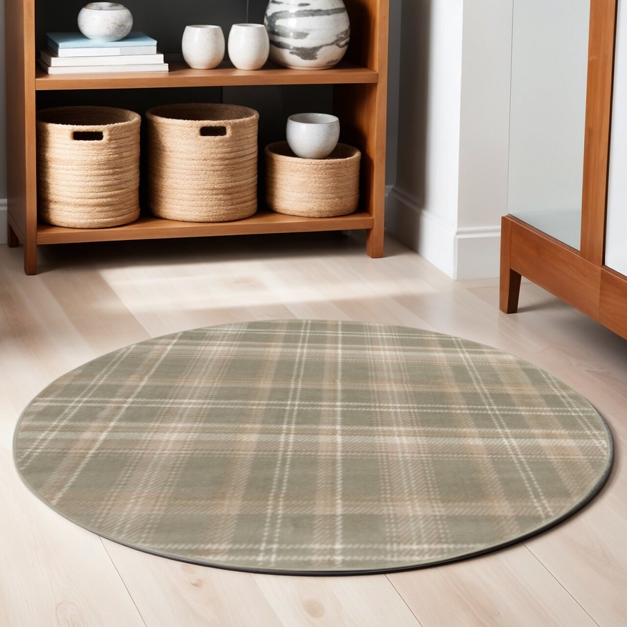 Edge Collections - 5' - Green - Durable Plaid Round Rug for Stylish Home Decor - 1 Piece